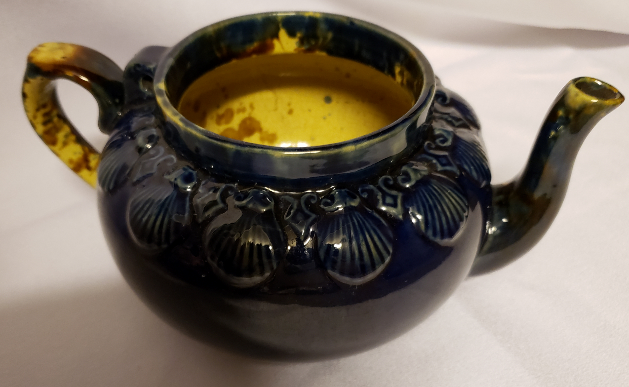 Early Teapots — Museum of Ceramics